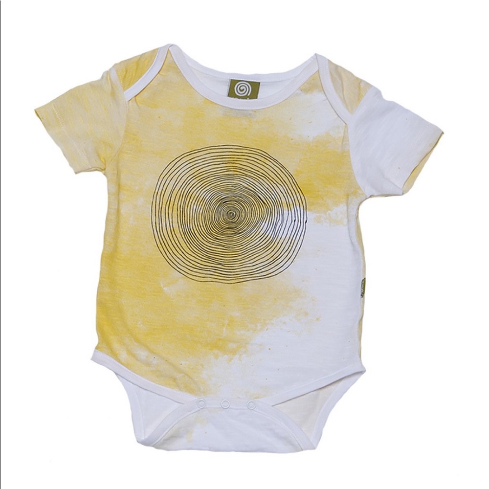 Nui Organics yellow circle short-sleeved onesie